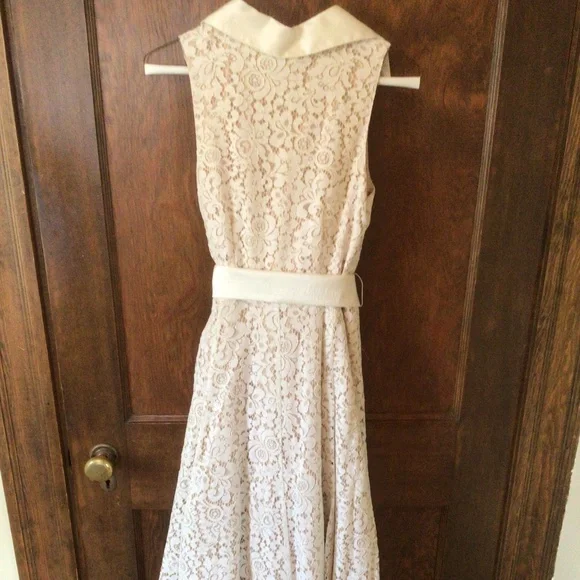 For Nordstrom by Eliza J Cream Lace Dress nude satin lining sz 2 - Picture 8 of 13